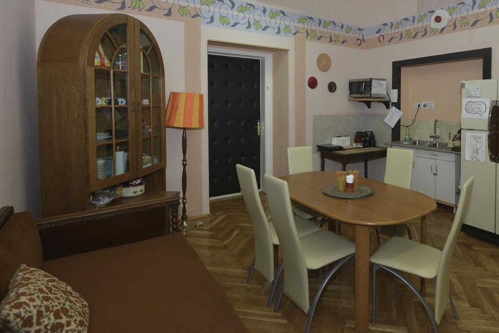 בודפשט Yolo Hostel חדר תמונה