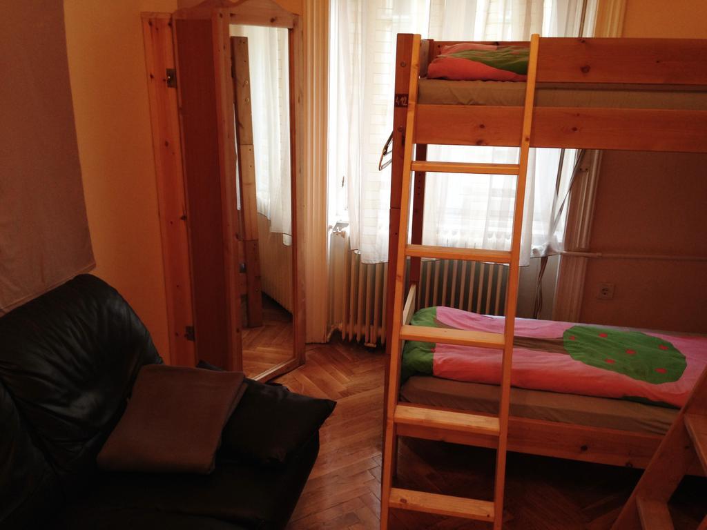 בודפשט Yolo Hostel חדר תמונה