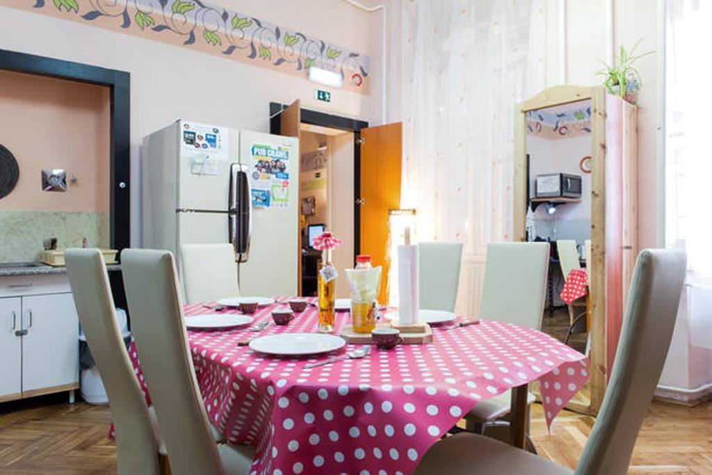 בודפשט Yolo Hostel מראה חיצוני תמונה